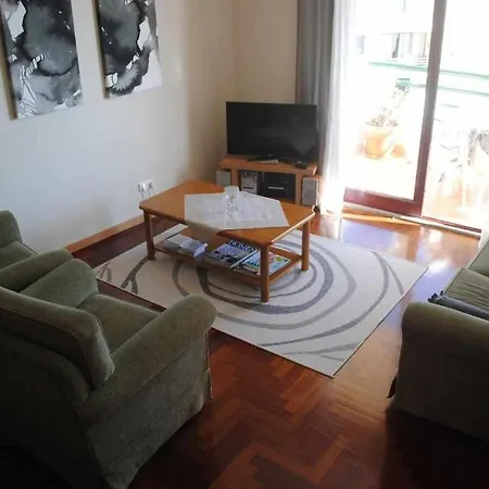 Pia's Place - With Sea View