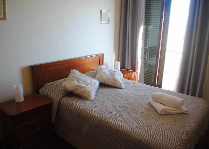 Pia's Place - With Sea View Apartament Caniço