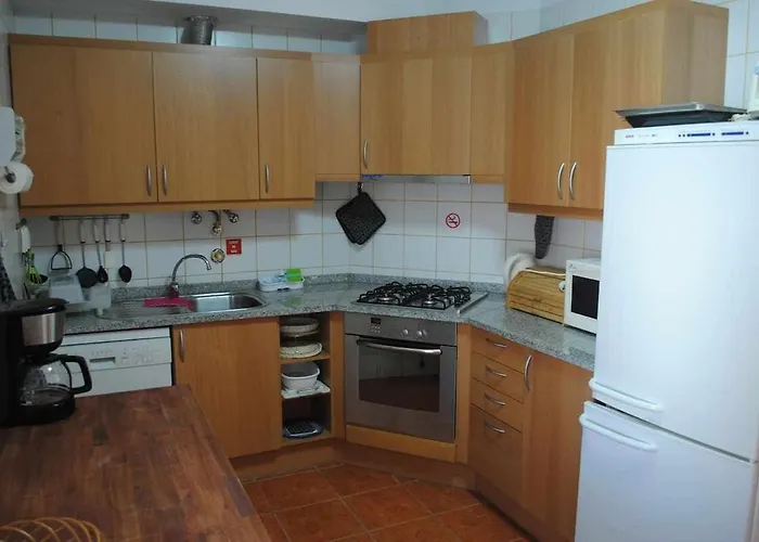 Pia's Place - With Sea View