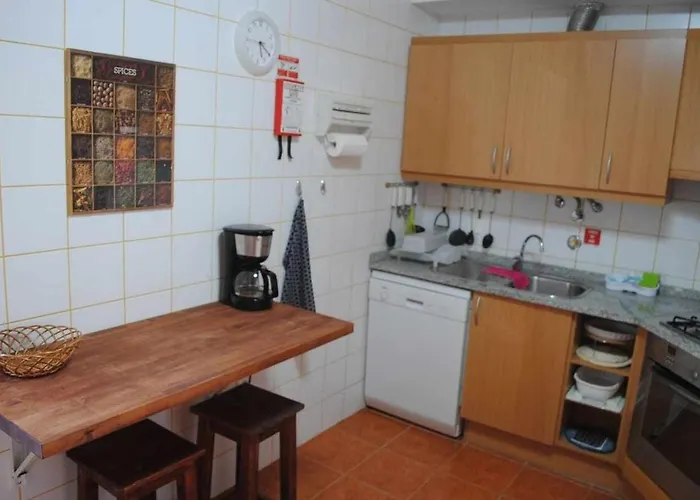 Pia's Place - With Sea View Apartament Caniço